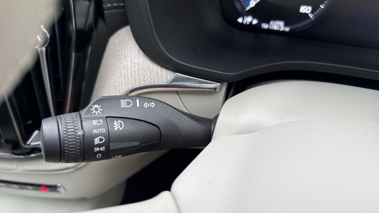 Volvo Xc60 2.0 T6 Recharge PHEV Inscription 5dr AWD Auto Estate